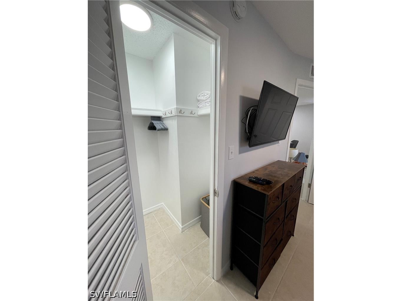 170 Turtle Lake Court #103 Naples FL 34105 226021389 image24