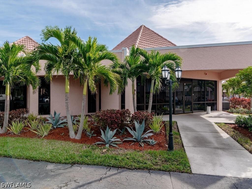 170 Turtle Lake Court #103 Naples FL 34105 226021389 image30