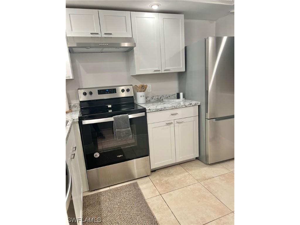 170 Turtle Lake Court #210 Naples FL 34105 224004639 image1