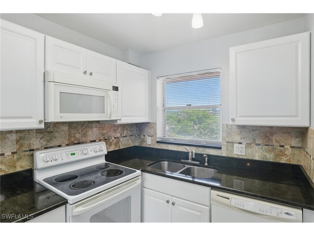 170 Turtle Lake Court #301 Naples FL 34105 225056029 image6