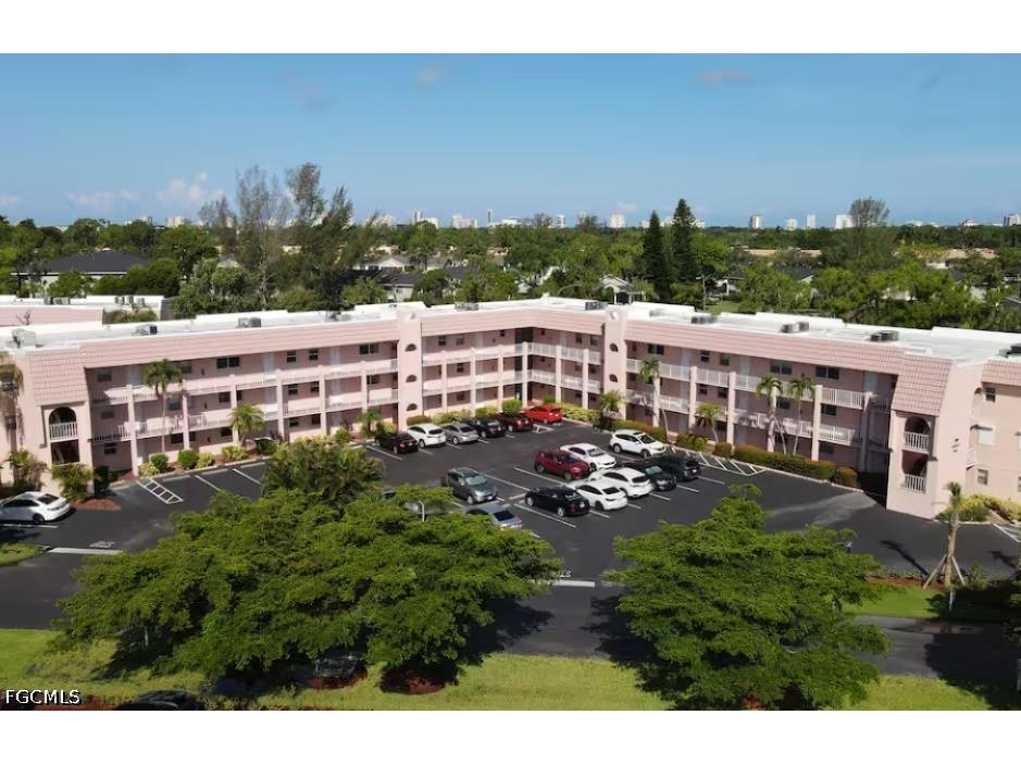 170 Turtle Lake Court #309 Naples FL 34105 2026025390 image1