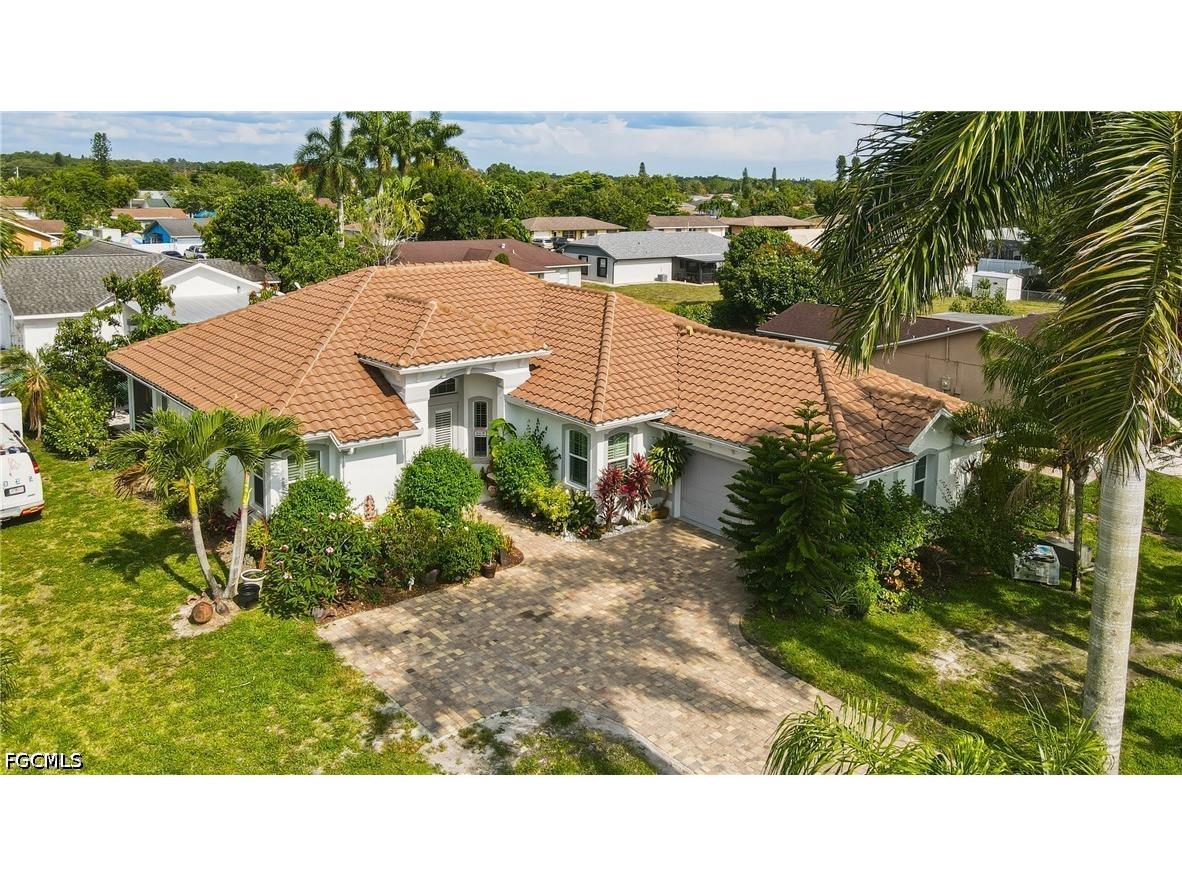 1700 43rd Terrace SW Naples FL 34116 2026022463 image1