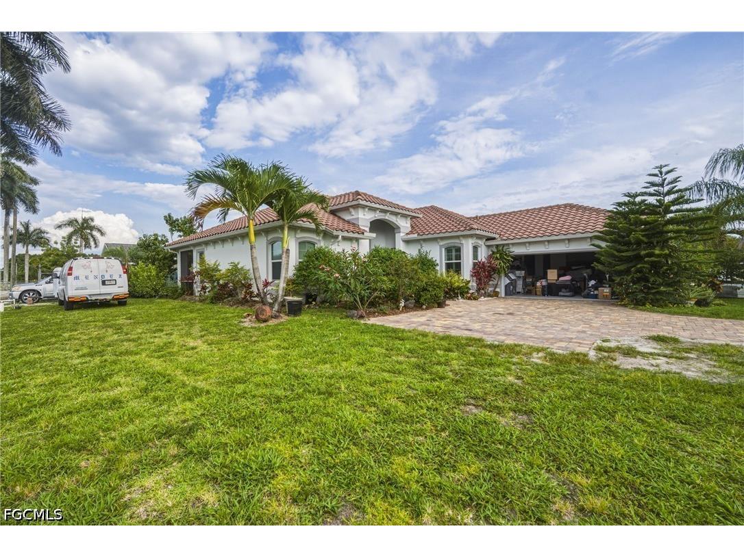 1700 43rd Terrace SW Naples FL 34116 2026022463 image3