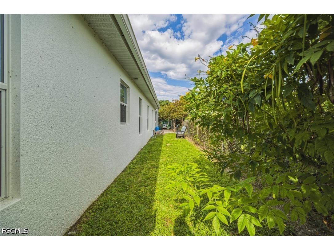 1700 43rd Terrace SW Naples FL 34116 2026022463 image34