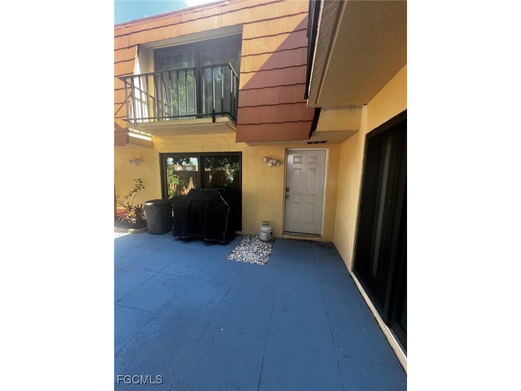 1700 Park Meadows Drive #1 Fort Myers FL 33907 2025002838 image1