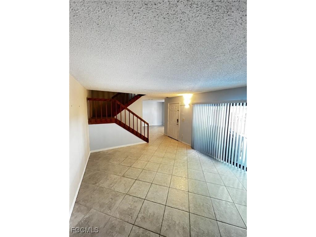 1700 Park Meadows Drive #1 Fort Myers FL 33907 2025002838 image3