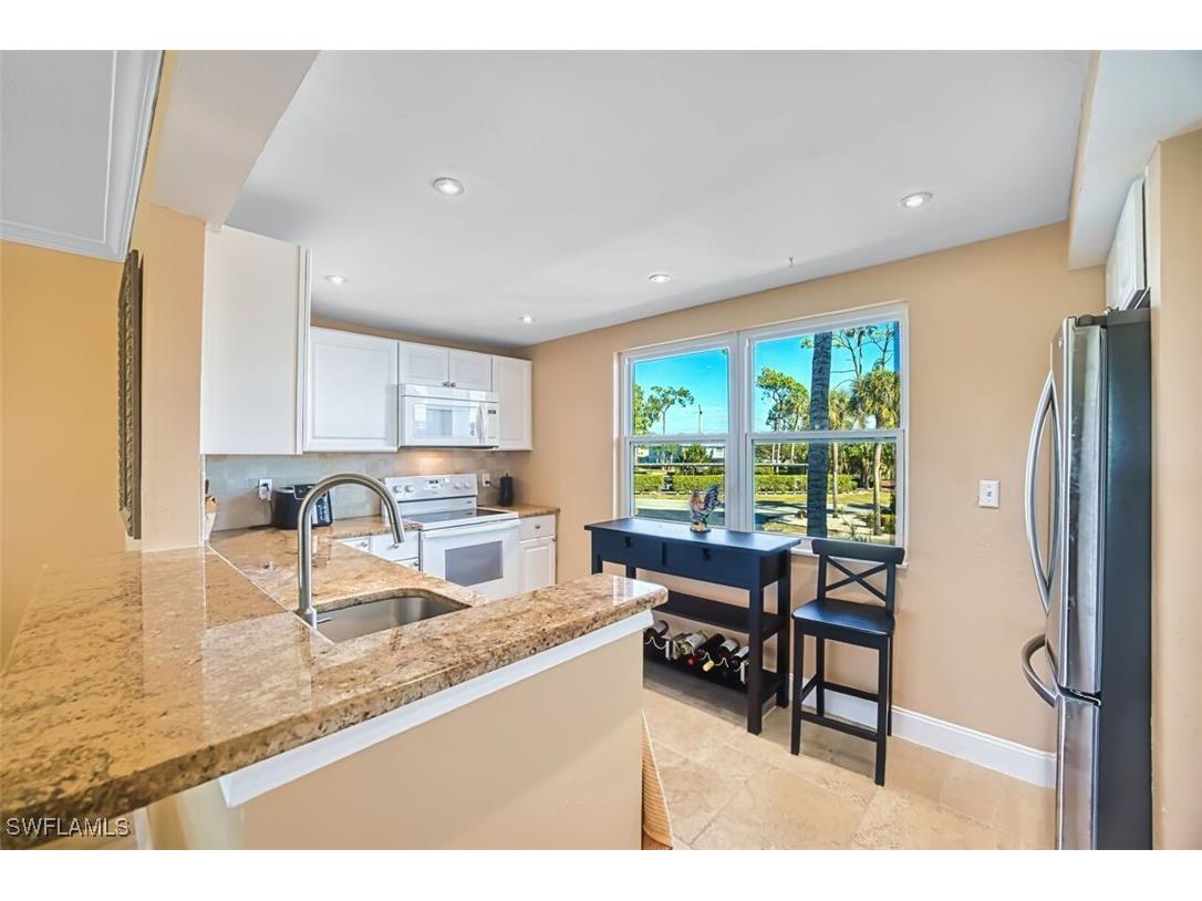 1700 Pine Valley Drive #206 Fort Myers FL 33907 226003733 image4