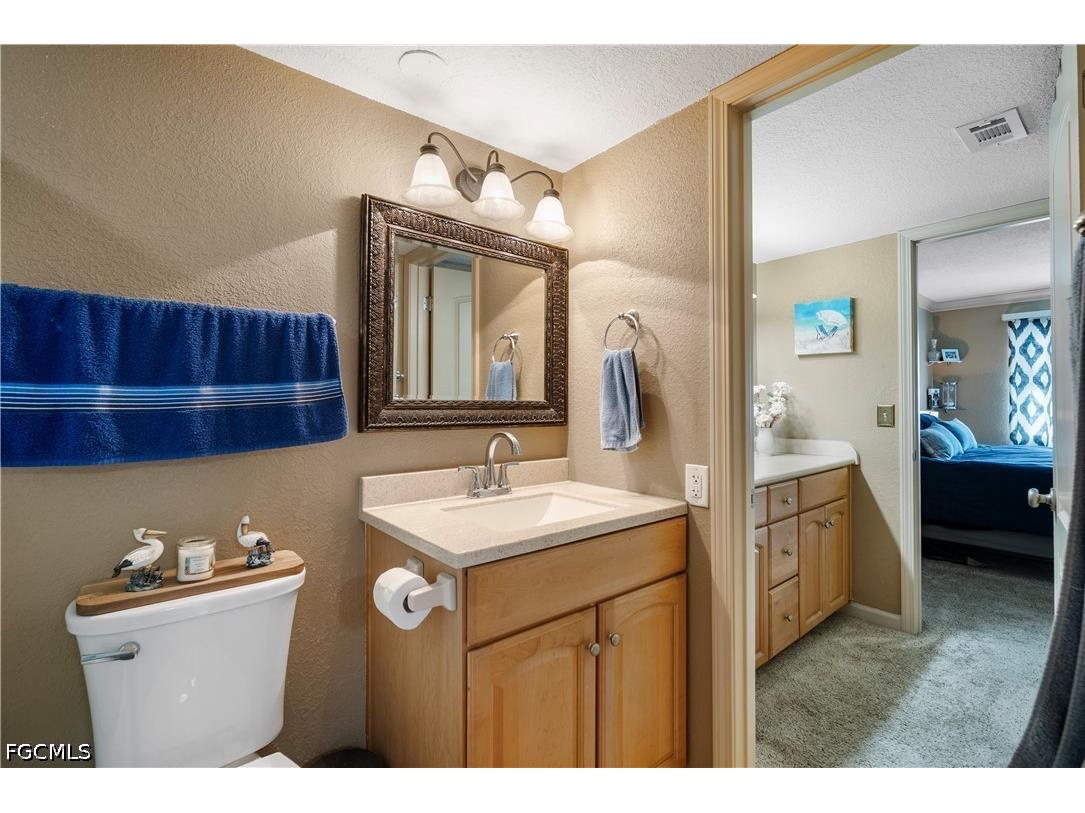 1700 Pine Valley Drive #208 Fort Myers FL 33907 2026024637 image11
