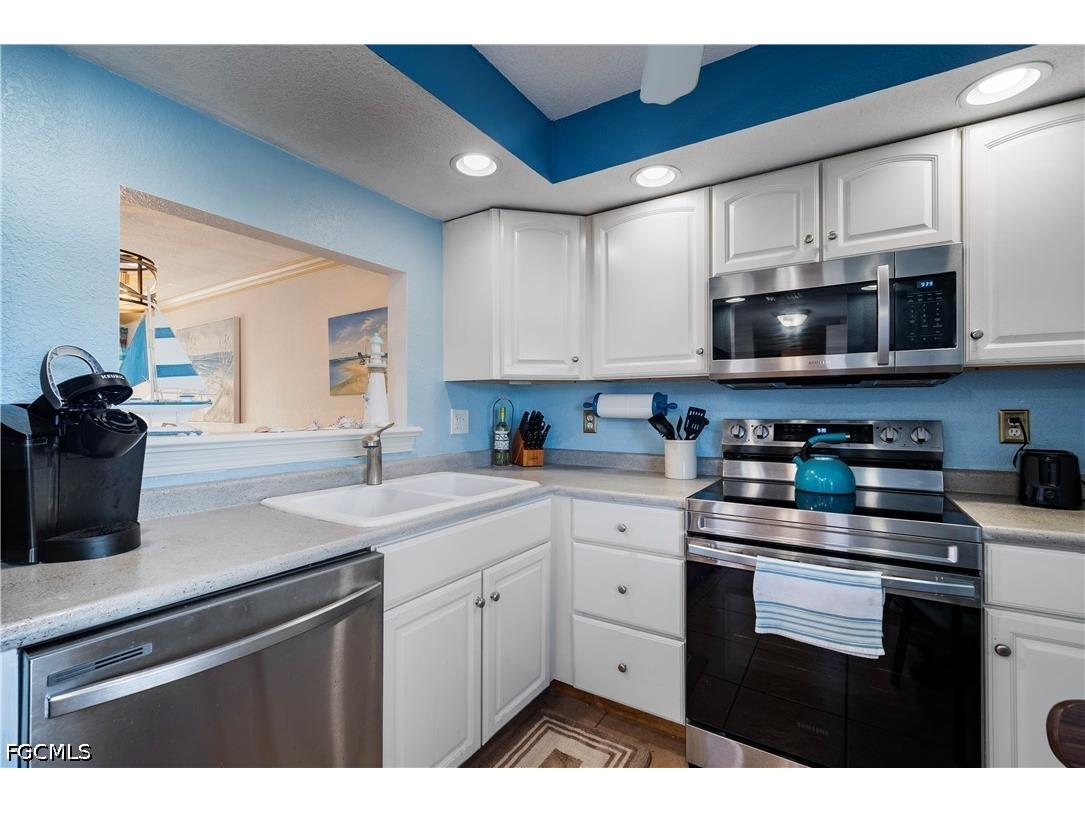 1700 Pine Valley Drive #208 Fort Myers FL 33907 2026024637 image4