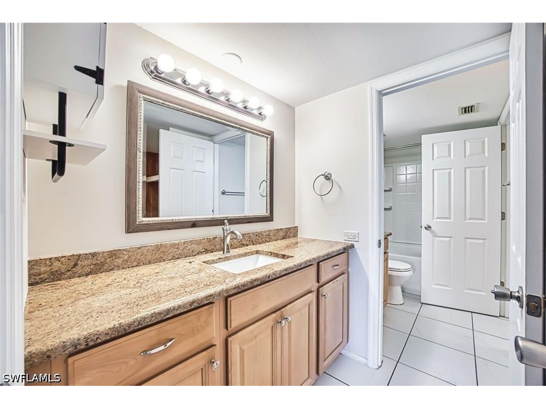 1700 Pine Valley Drive #307 Fort Myers FL 33907 226013010 image12