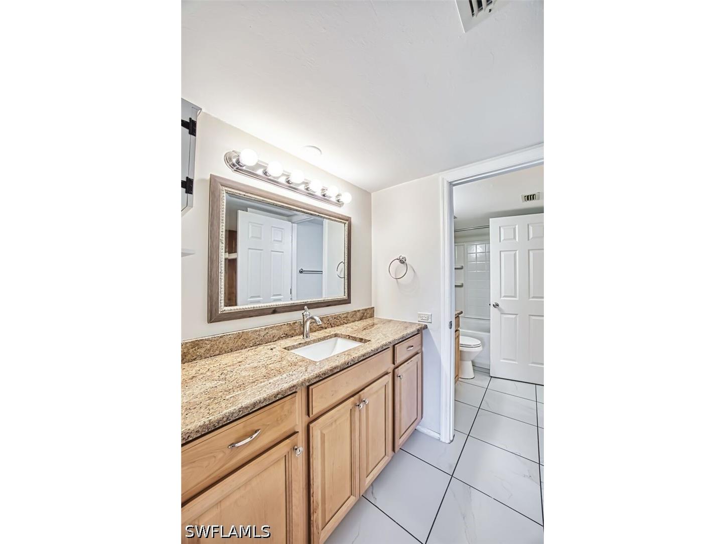 1700 Pine Valley Drive #307 Fort Myers FL 33907 226013010 image13