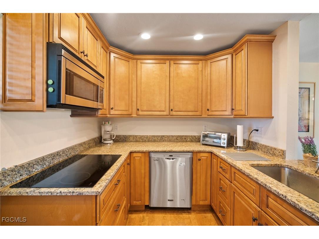 1700 Pine Valley Drive #314 Fort Myers FL 33907 2025023790 image4