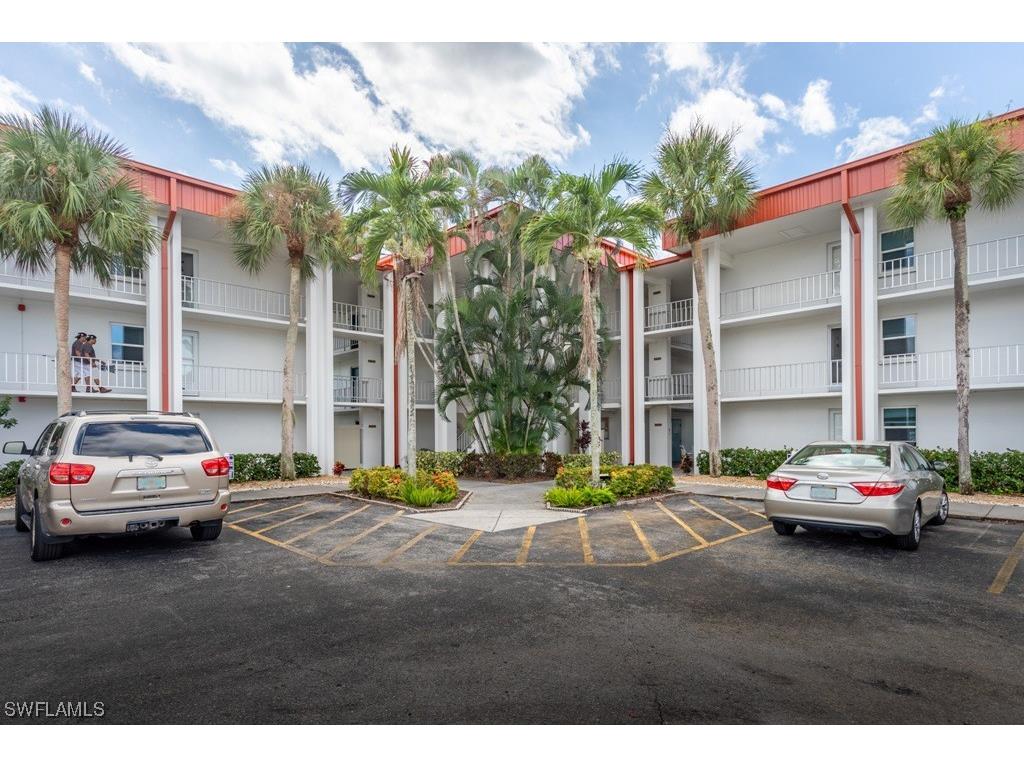 1700 Pine Valley Drive #318 Fort Myers FL 33907 223077030 image1