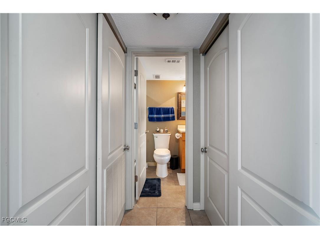 1700 Pine Valley Drive #208 Fort Myers FL 33907 2025018256 image11