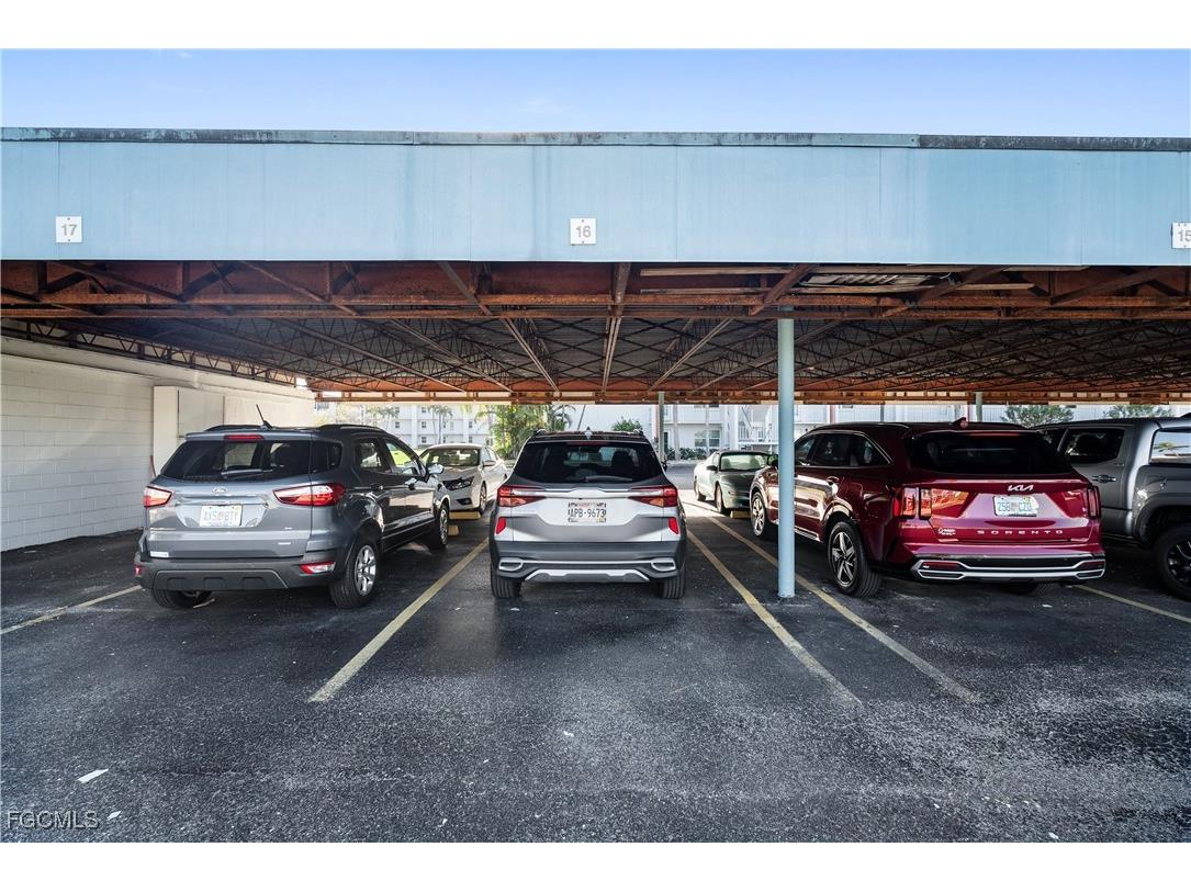 1700 Pine Valley Drive #208 Fort Myers FL 33907 2025018256 image20