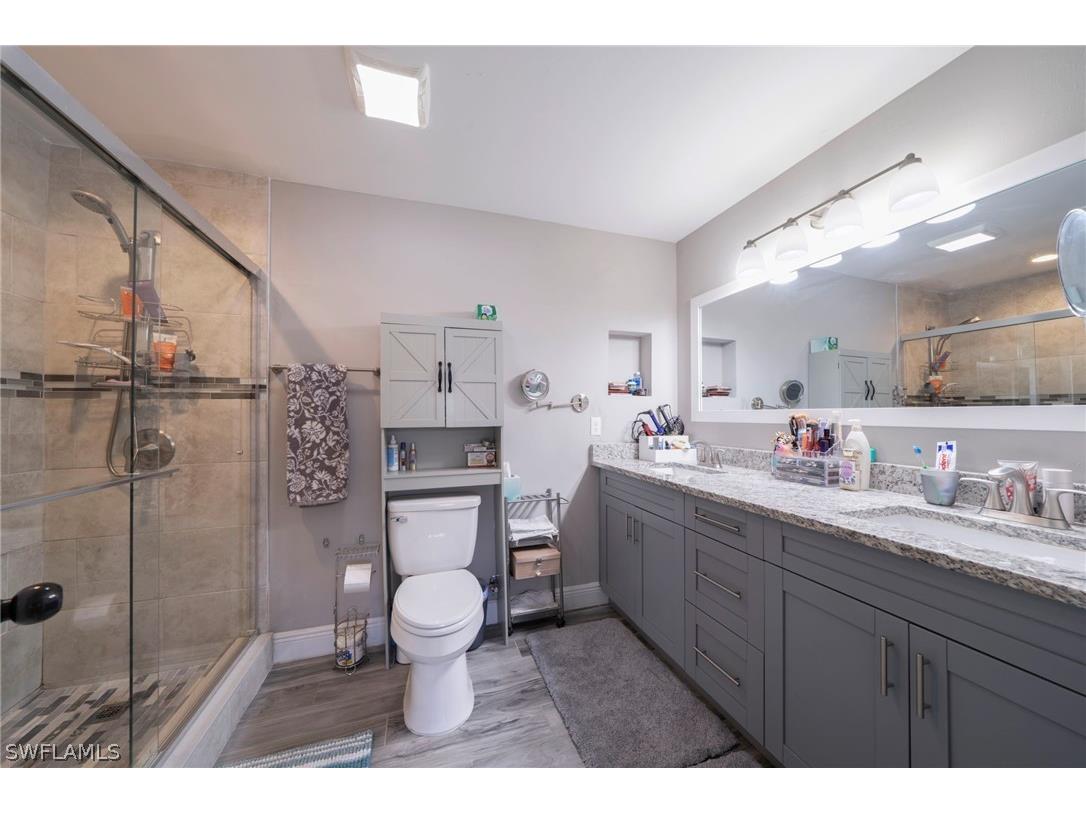 1701 Framingham Court Fort Myers FL 33907 226007585 image12