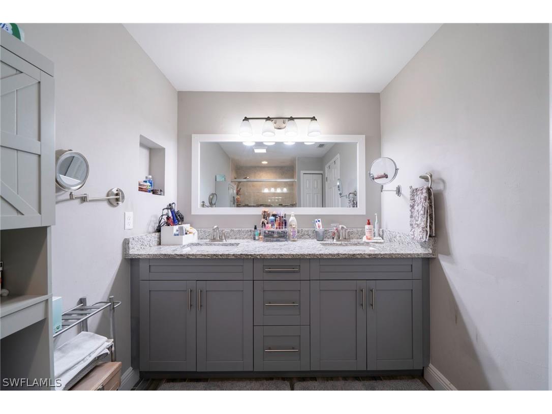 1701 Framingham Court Fort Myers FL 33907 226007585 image13
