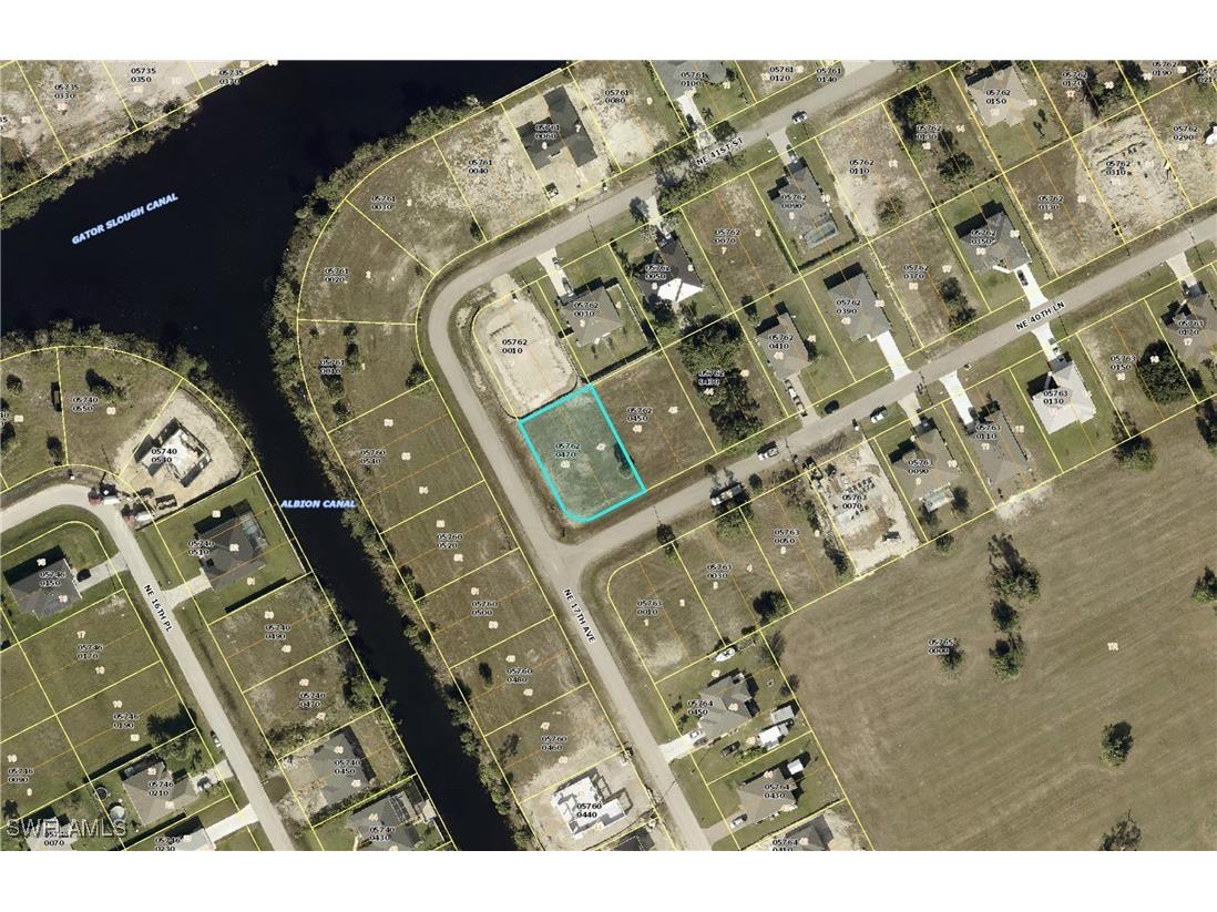 1701 NE 40th Lane Cape Coral FL 33909 225023483 image1