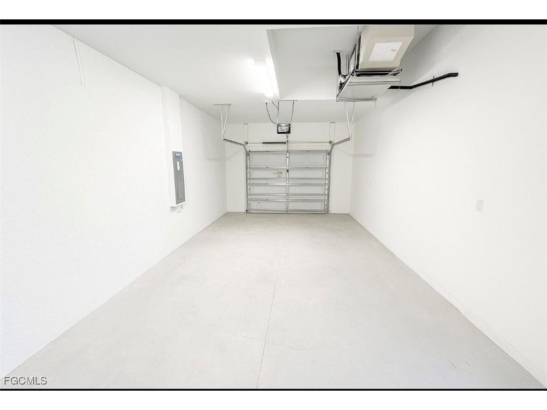 1701 NE 44th Terrace Cape Coral FL 33909 2025018599 image15