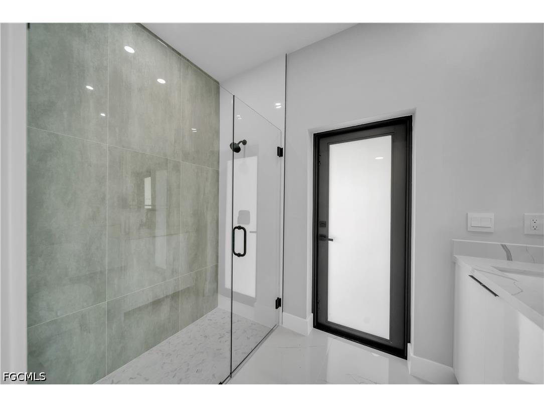 1701 NW 24th Place Cape Coral FL 33993 2026028021 image17
