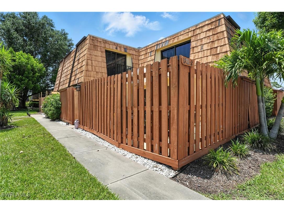 1701 Park Meadows Drive #2 Fort Myers FL 33907 2025000797 image1