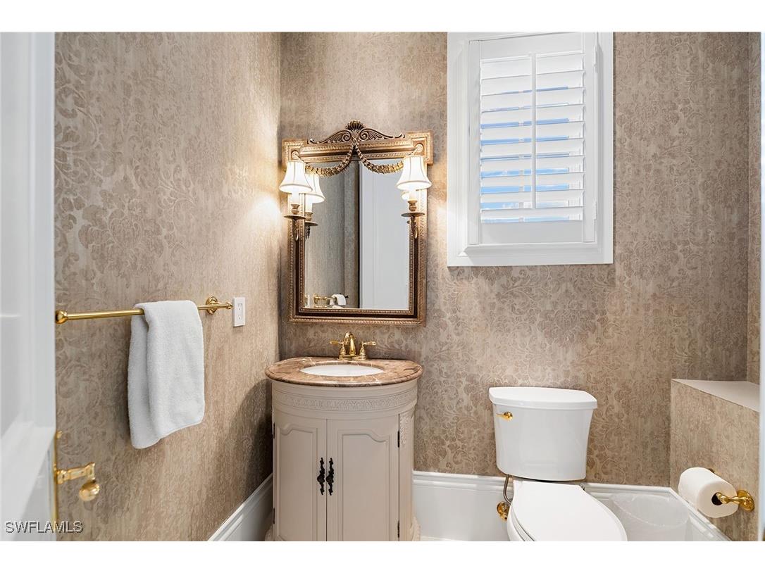 1701 Venezia Way Naples FL 34105 225083094 image40