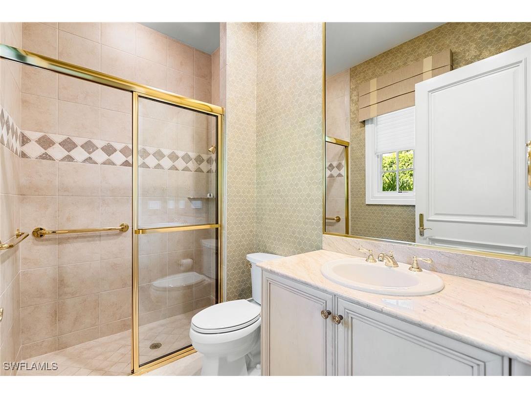 1701 Venezia Way Naples FL 34105 225083094 image46