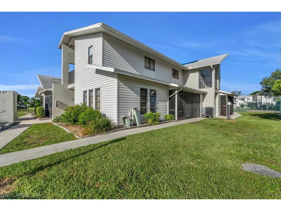 17017 Golfside Circle #401 Fort Myers FL 33908 223007176 image1
