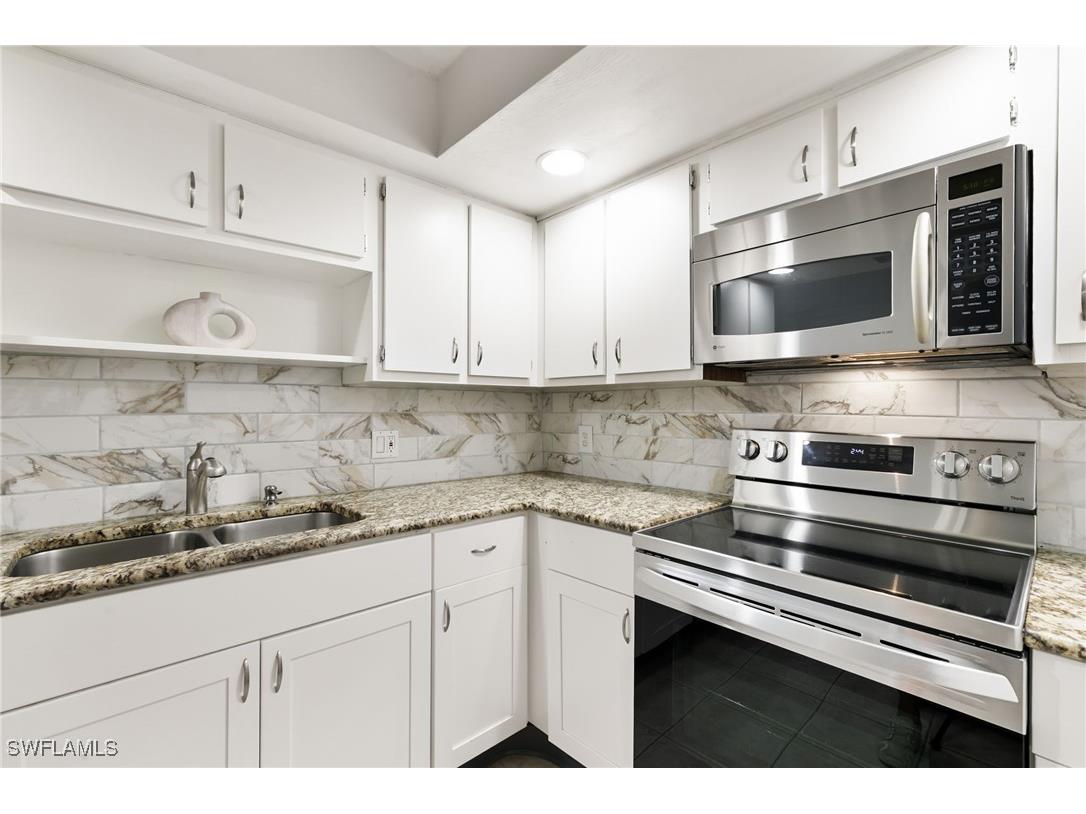 17017 Golfside Circle #404 Fort Myers FL 33908 225078120 image8