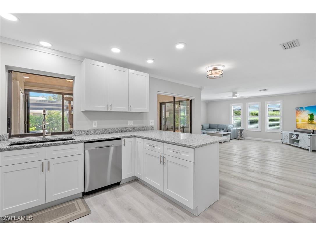 17018 Golfside Cir Circle #201 Fort Myers FL 33908 223068603 image1