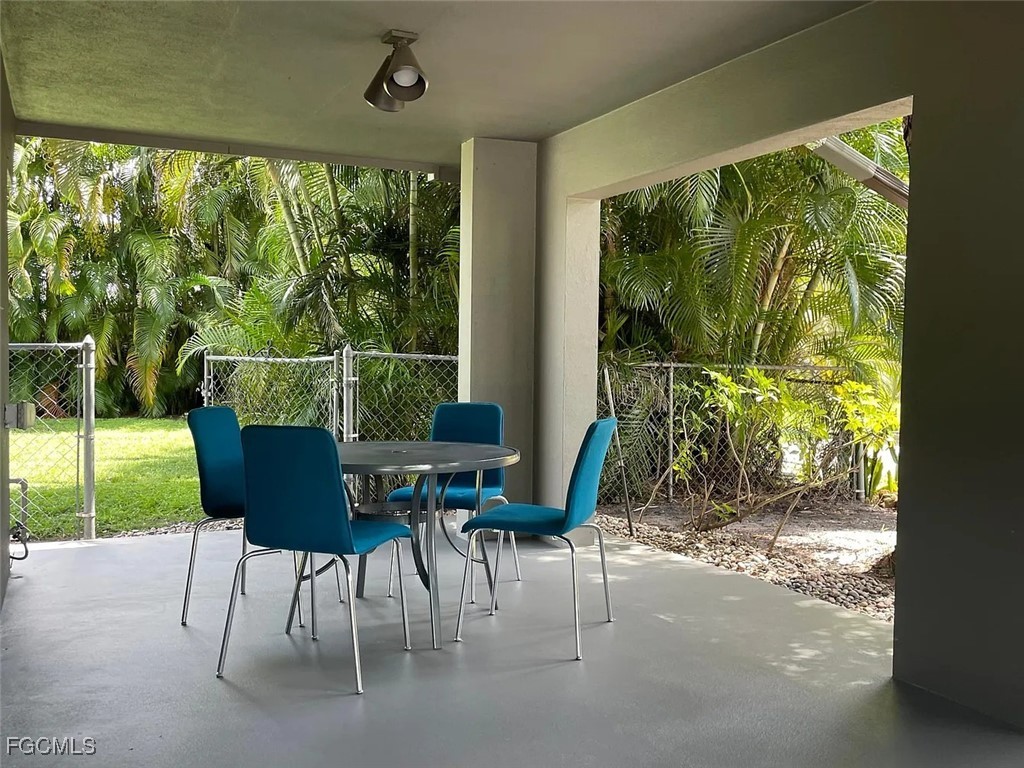 1702 Hill Avenue Fort Myers FL 33901 2025018979 image5