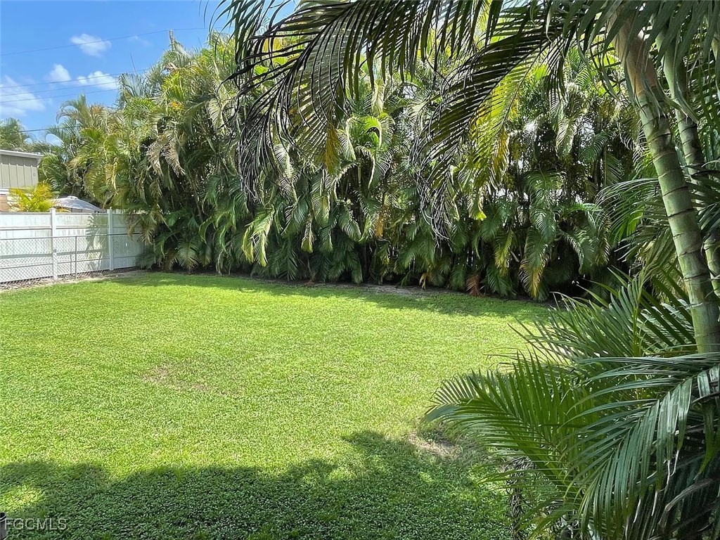 1702 Hill Avenue Fort Myers FL 33901 2025018979 image7