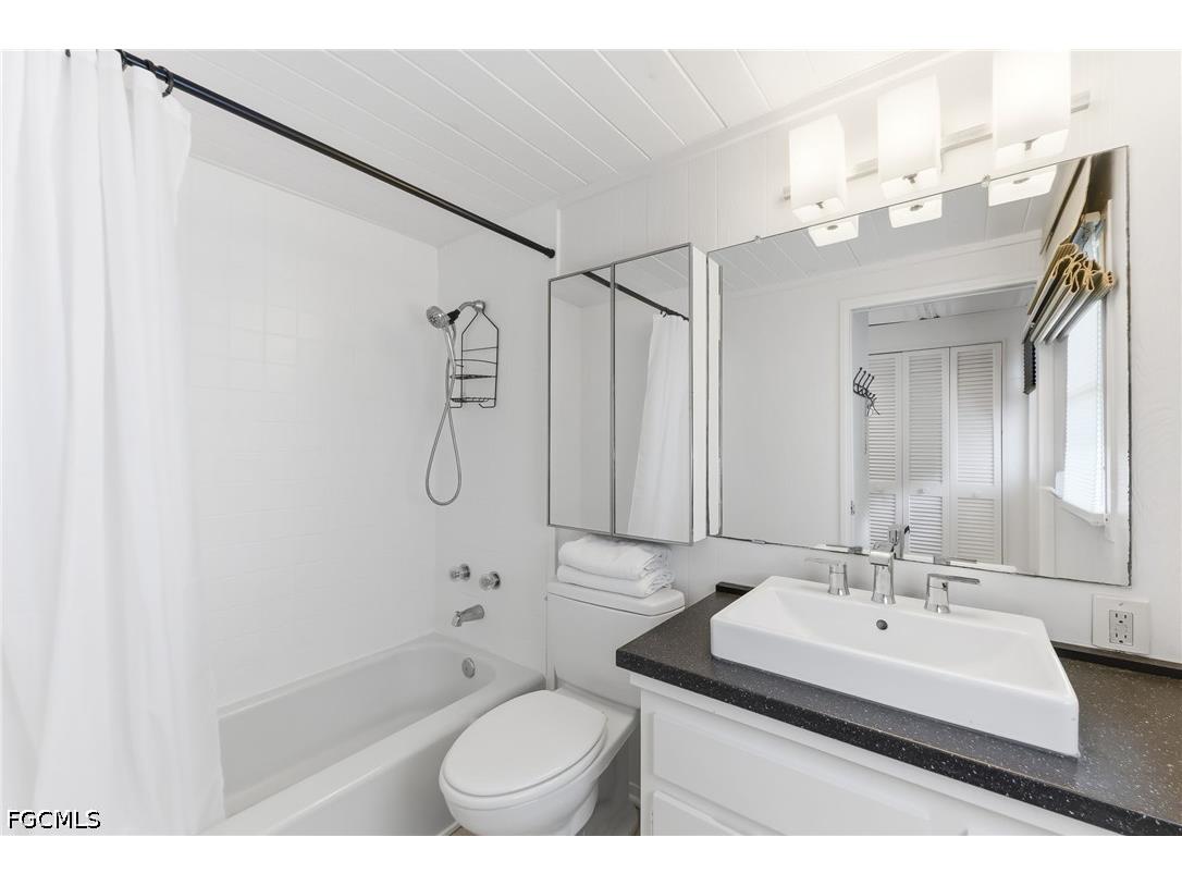 1702 Hill Avenue Fort Myers FL 33901 2026015423 image3