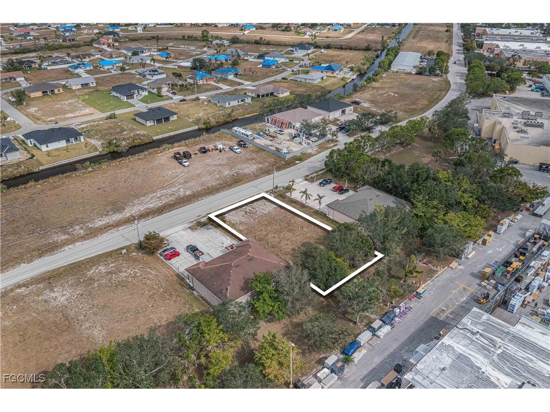 1702 NE 10th Terrace Cape Coral FL 33909 2025004280 image4