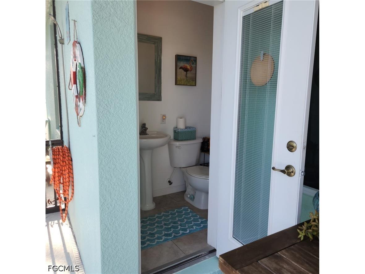 1702 NW 2nd Terrace Cape Coral FL 33993 2026016816 image25