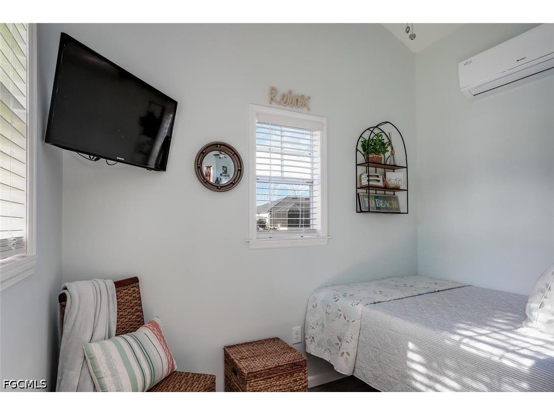 1702 NW 2nd Terrace Cape Coral FL 33993 2026016816 image34