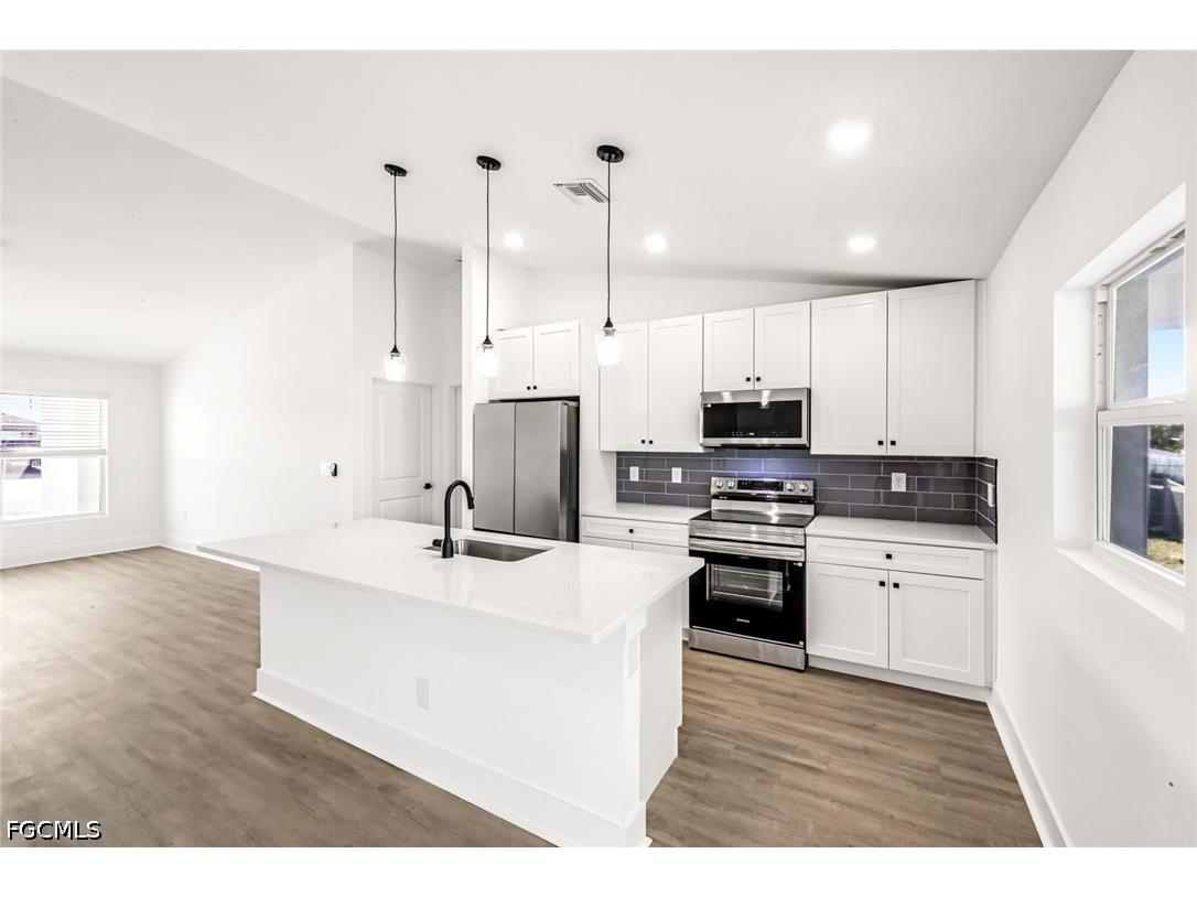 1702 NW 5th Place Cape Coral FL 33993 2026014013 image9