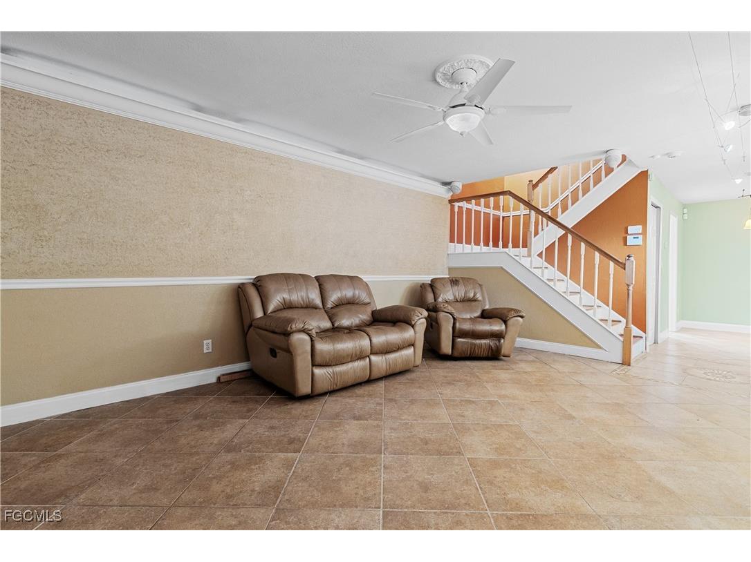 1702 Park Meadows Drive #1 Fort Myers FL 33907 2025024391 image3