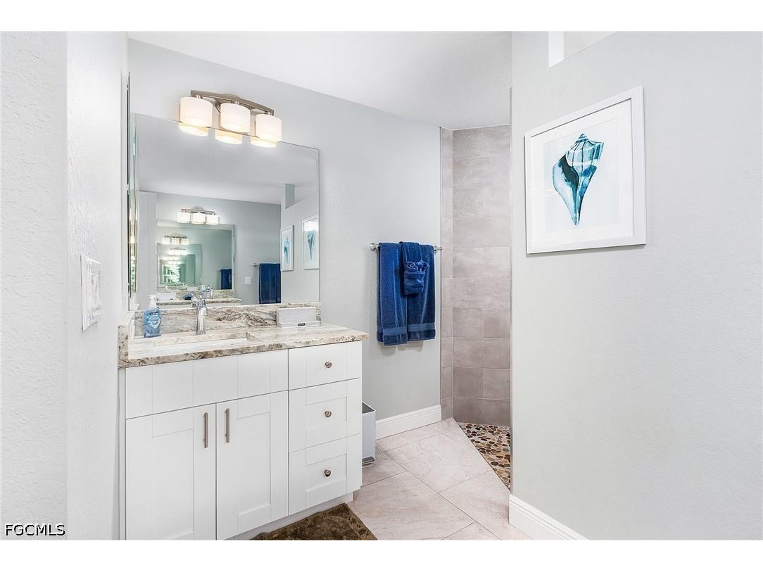 1702 SE 1st Terrace Cape Coral FL 33990 2026019471 image17