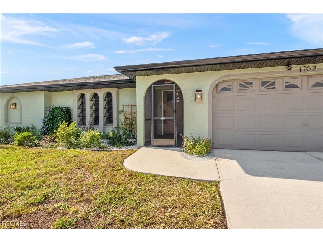 1702 SE 5th Court Cape Coral FL 33990 2026013380 image1