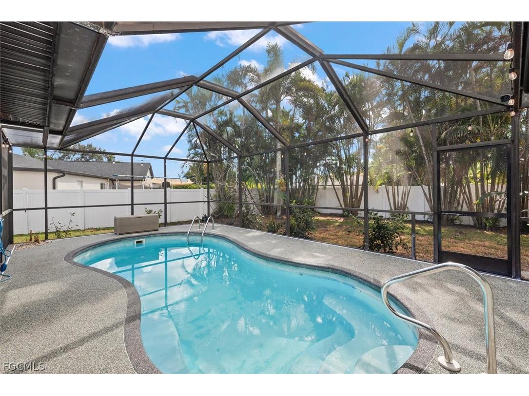 1702 SE 5th Court Cape Coral FL 33990 2026013380 image2