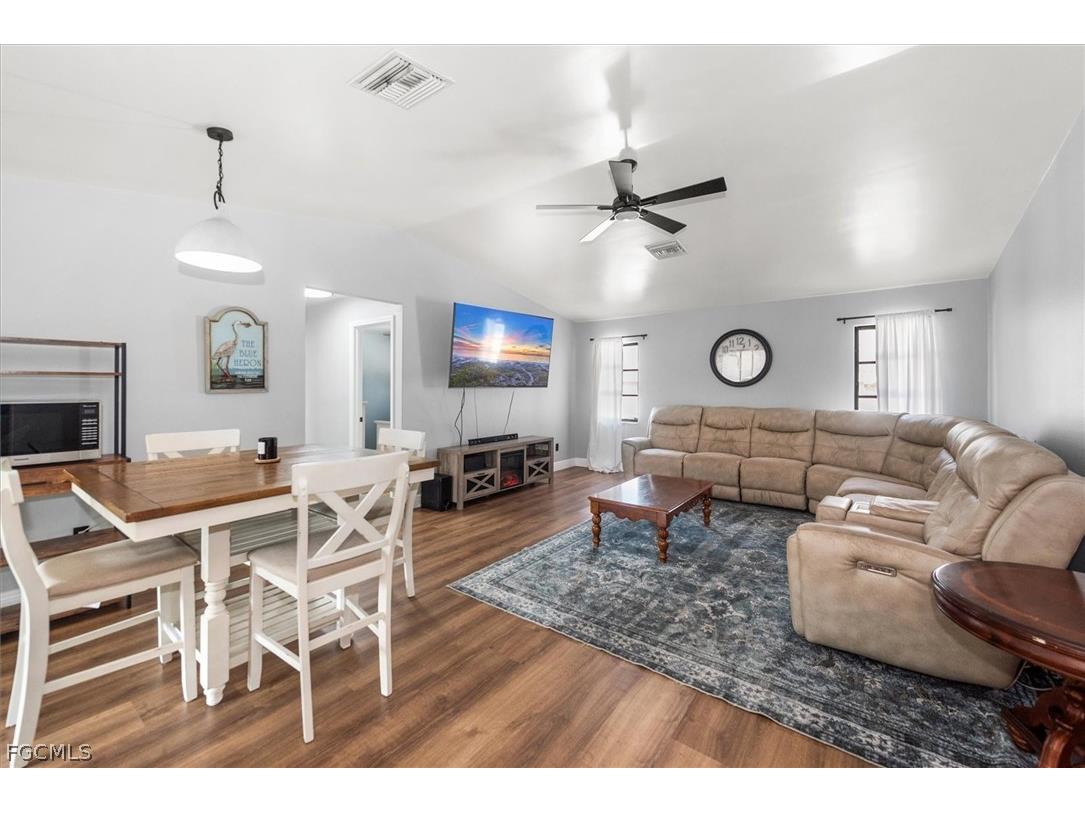 1702 SE 5th Court Cape Coral FL 33990 2026013380 image9