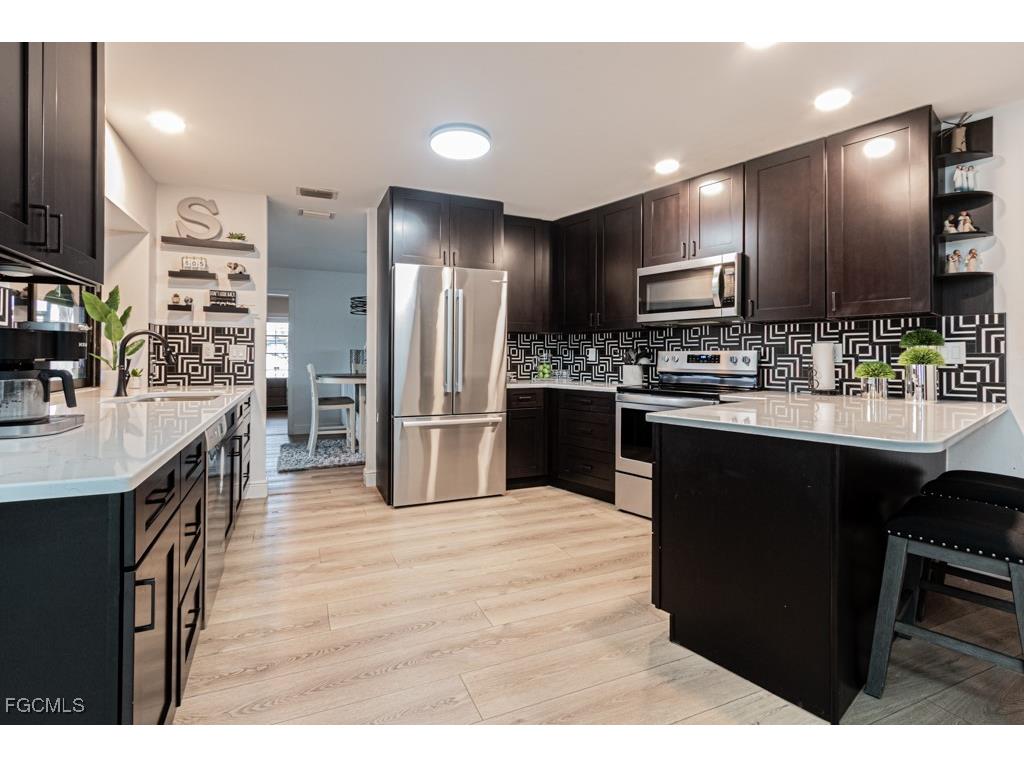 1702 Whiskey Creek Drive Fort Myers FL 33919 2025019435 image13