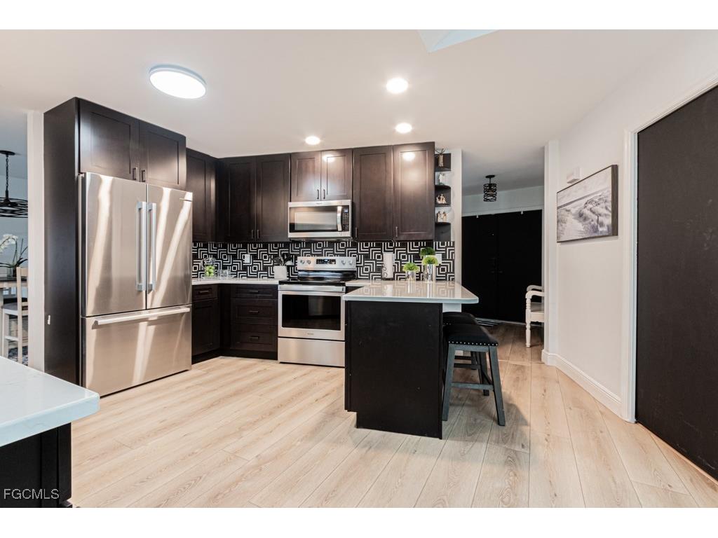 1702 Whiskey Creek Drive Fort Myers FL 33919 2025019435 image14