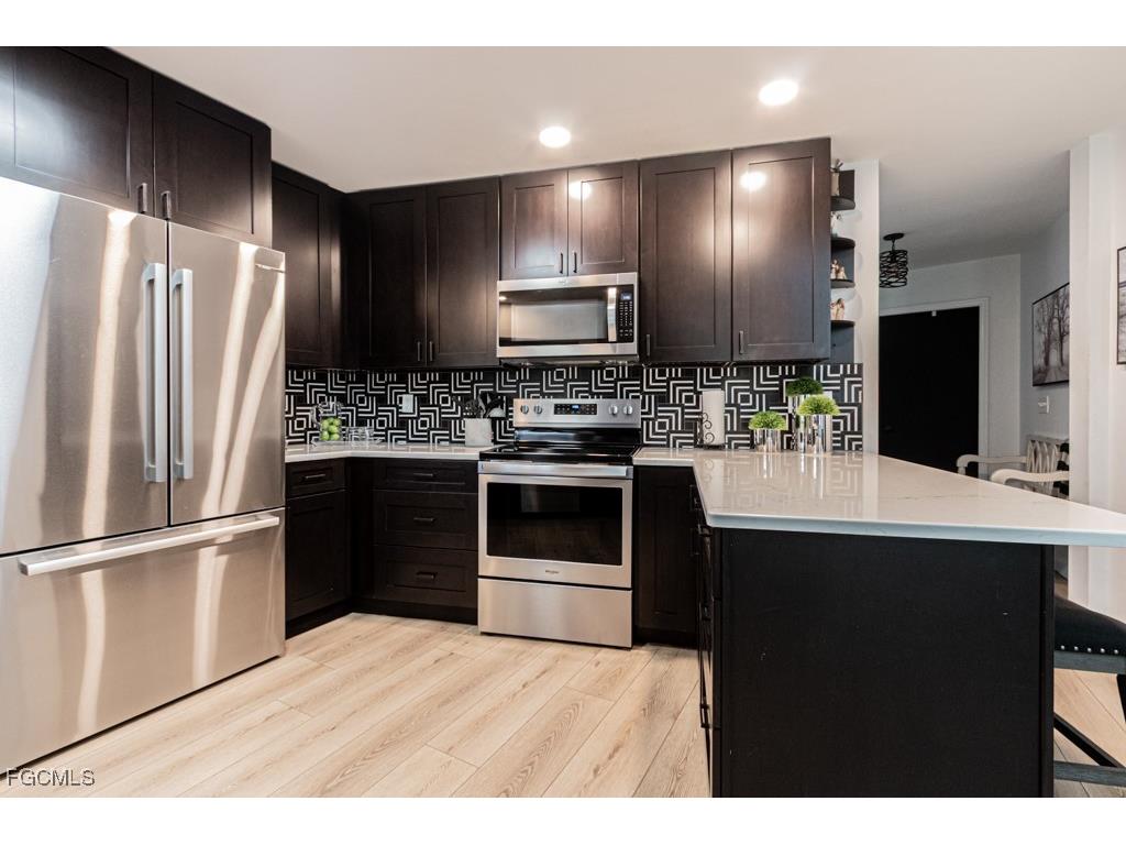 1702 Whiskey Creek Drive Fort Myers FL 33919 2025019435 image15