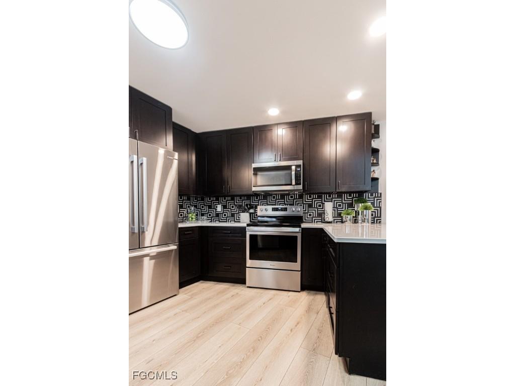 1702 Whiskey Creek Drive Fort Myers FL 33919 2025019435 image17