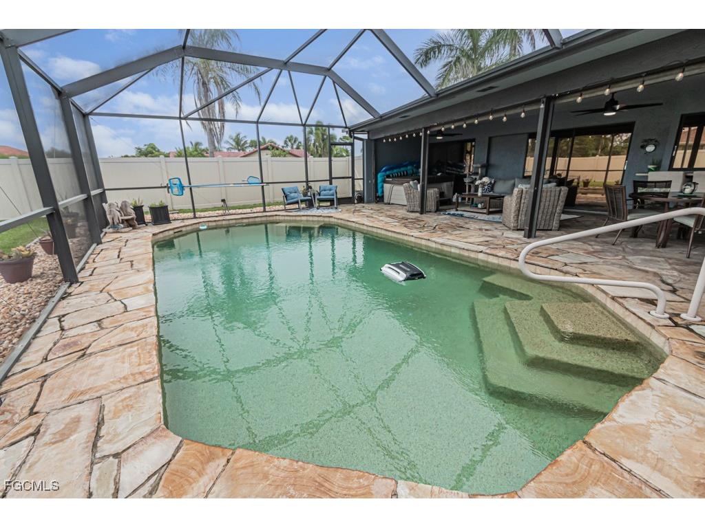 1702 Whiskey Creek Drive Fort Myers FL 33919 2025019435 image33
