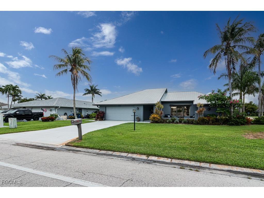 1702 Whiskey Creek Drive Fort Myers FL 33919 2025019435 image6