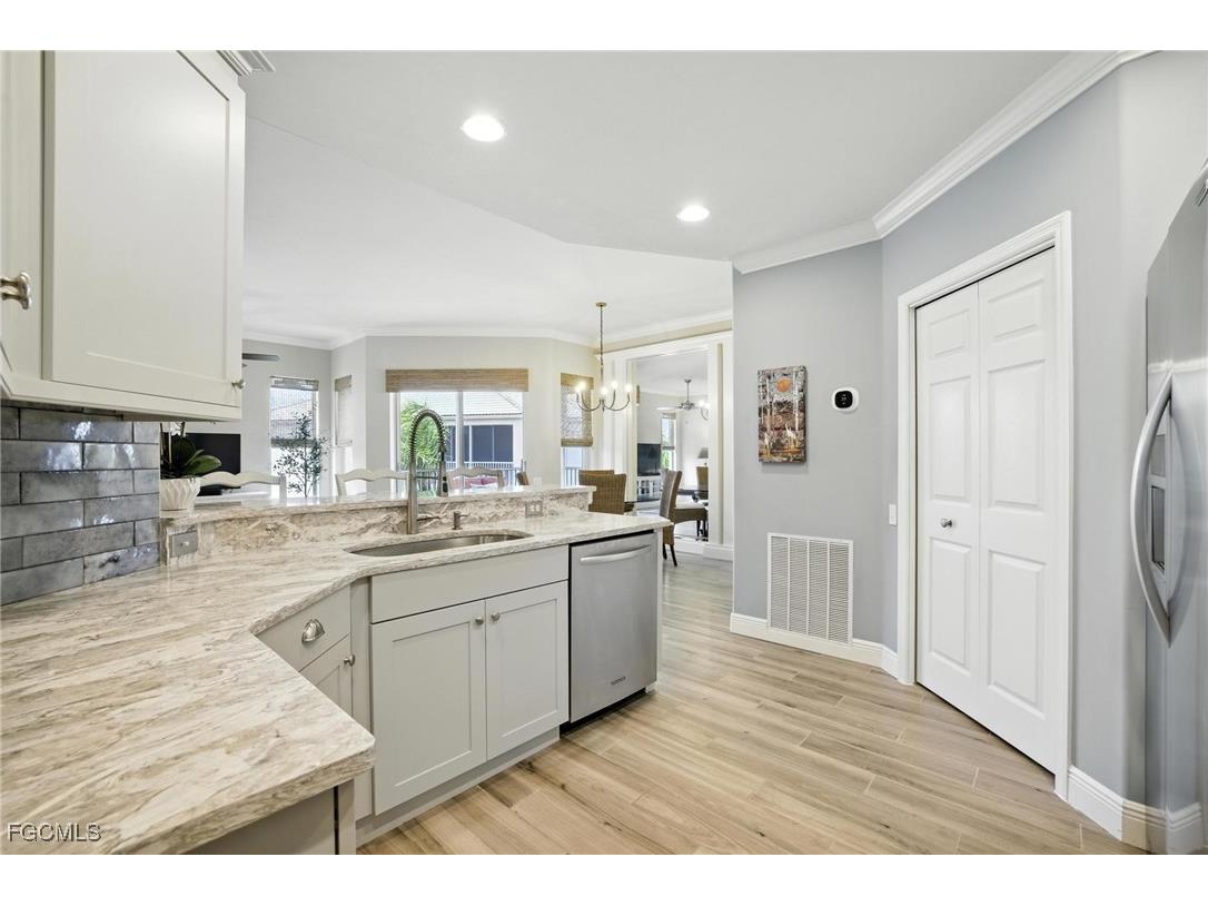 17020 Willowcrest Way #301 Fort Myers FL 33908 2025026395 image10