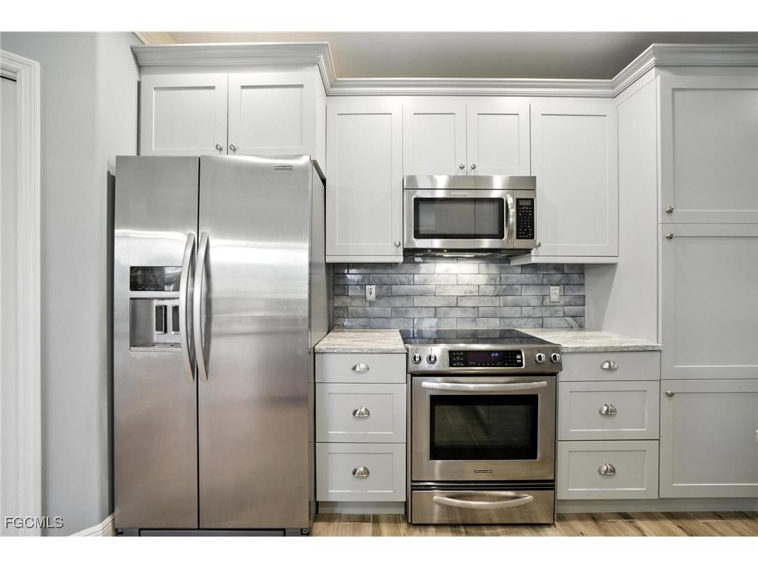 17020 Willowcrest Way #301 Fort Myers FL 33908 2025026395 image9